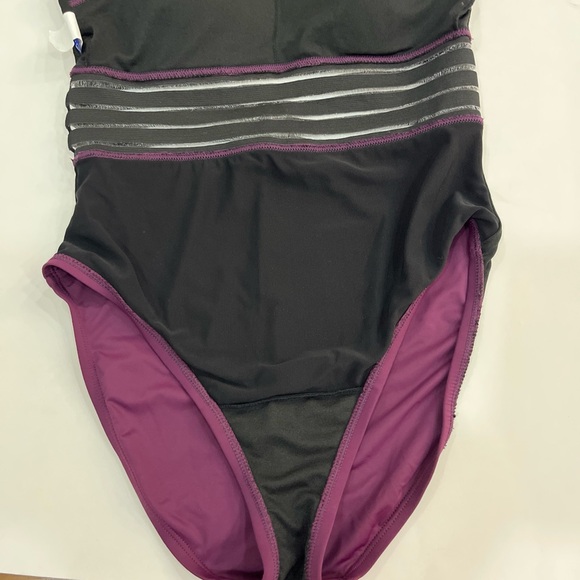 Hilor Women's Burgundy Front Crisscross One Piece Padded Swimsuit Size Small 4-6 - Picture 9 of 11